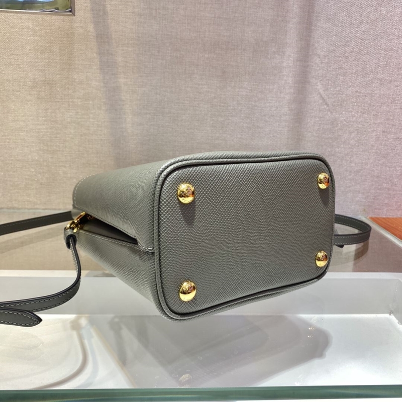 Pra*a top handle bags